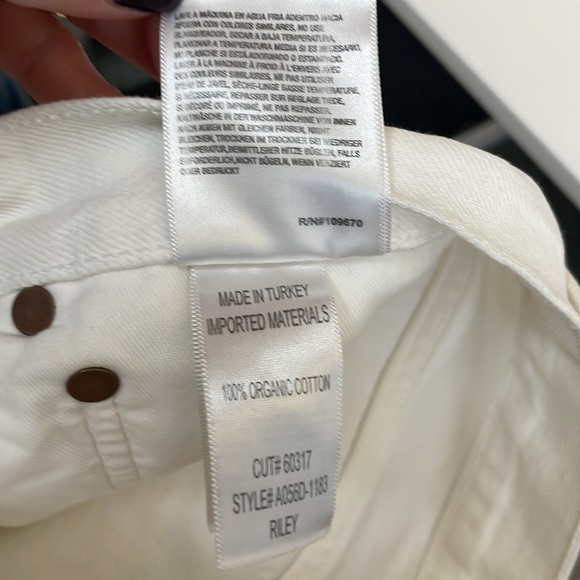 Agolde Riley white distressed denim size 29 - Picture 11 of 12